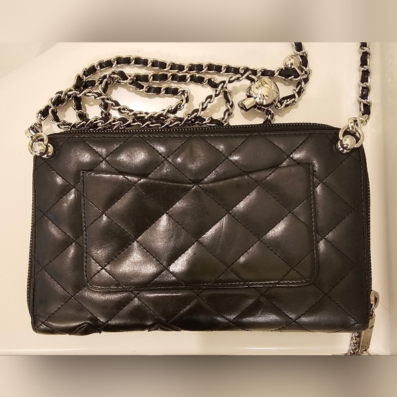 🔥SALE!! 🔥Chanel Cambon Oversized Organizer with Added Unbranded Strap - Picture 2 of 14